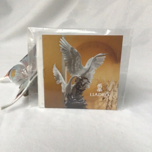 Lladro figurine 6703 - From Nature’s Palette
